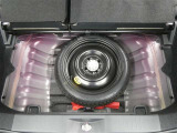 スペアタイヤ付きです!車に常時装備することで、もしもの時の備えとしてすごく安心です♪