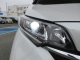 夜間走行時もLEDヘッドライトが明るく安全に前方を照らします。雨の日なども視界が良いのでストレスが軽減されますよ。対向車からも見えやすいので相手に接近を知らせることができますね。