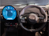 ミニ独特のゴーカートフィーリングと呼ばれる軽快なハンドリングはAT車、MT車のどちらでも楽しめます。