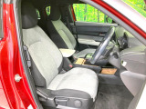 運転席シート廻りは使用感も少なく、良好な状態となっています。丁寧に使われていたことがよくわかりますね。