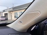 BOSE Premium sound sysytemを搭載しております。エクストレイル専用にチューニングされた9個のスピーカーから臨場感溢れる音楽を再生。