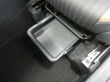 取り出しやすく、しまいやすい収納スペースが満載です。ティッシュやペットボトル等、用途に合わせた収納が可能ですので、使い方はあなた次第!