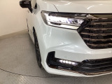【LEDヘッドライト】ディスチャージヘッドライト(HID)と同等の明るさで、夜道や雨天走行が明るく視界良好!!