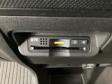 【ETC車載器】もはや必須アイテムのETCを搭載!高速道路のご利用時にとても便利!わずらわしい料金所での現金支払いが不要となりスムーズに通過できます♪