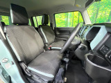 運転席シート廻りは使用感も少なく、良好な状態となっています。前オーナー様が丁寧に使っていたことがよくわかりますね。