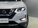 【ハイビームアシスト】先行車または対向車や周囲の明るさなどに応じ、自動的に上向きと下向きを切り替えてくれます★