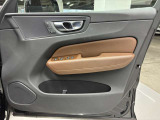 【GLIONグループ GSQUARE広島】の車輌をご覧頂き、誠にありがとうございます。お客様にピッタリなお車を弊社スタッフがご案内させて頂きます。