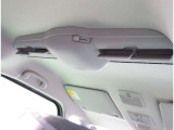 自社工場を3拠点完備しております。重整備やカスタムを始め、ご購入後のお車のメンテナンスも弊社にお任せください。