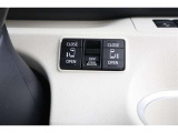 【電動スライドドア】運転席からでもオートでスライドドアの開閉が可能!同乗者にも優しく、とっても便利な機能です☆