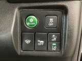 ホンダが推し進める総合先進安全装備のセンシング搭載! 衝突や斜線はみだしなどの危険が予測される時、センサーが警告。ヒューマンエラーを高度先進技術が補完してくれます。