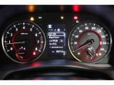 マルチインフォメーションディスプレイ付きのメーターです!エコ運転へ導く多彩な情報を表示してくれます。