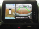 アラウンドビュー☆空から見下ろすような視点で、スムーズな駐車と安全確認をサポート!運転の心強い味方になってくれます♪