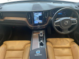 XC60 B5 AWD インスクリプション 4WD 4WD 本革シート