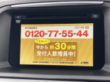 停車中にテレビや映像を楽しめる画面を備えています。見やすい位置に表示されるため、休憩時間にニュースや番組を確認したいときにも便利。車内で過ごす時間の楽しみが広がります。