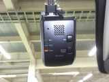 別途SDカードが必要です。