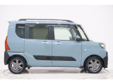 県内13店舗にて常時500台以上ダイハツ車を展示中です。見て、触って、納得のいく一台をぜひ見つけてください。