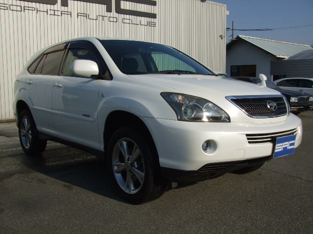 中古車 トヨタ ハリアーハイブリッド 3 3 プレミアム Sパッケージ 4wd の中古車詳細 75 000km パールホワイト 兵庫県 145万円 中古車情報 中古車検索なら 車選びドットコム 車選び Com 中古車 トヨタ ハリアーハイブリッド 3 3 プレミアム Sパッケージ 4wd の中古車詳細 75 000km パールホワイト 兵庫県 145万円 中古車情報 中古車検索なら 車選びドットコム 車選び Com