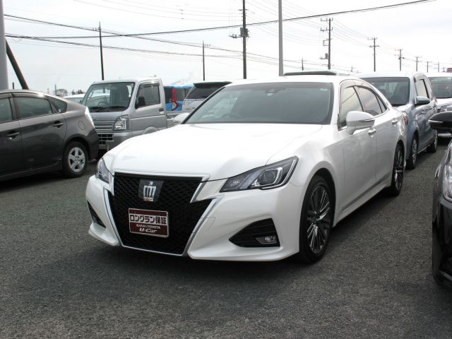 中古車 トヨタ クラウンアスリート Jフロンティア ターボ の中古車詳細 9 000km パール 茨城県 330万円 中古車情報 中古車検索なら 車選びドットコム 車選び Com