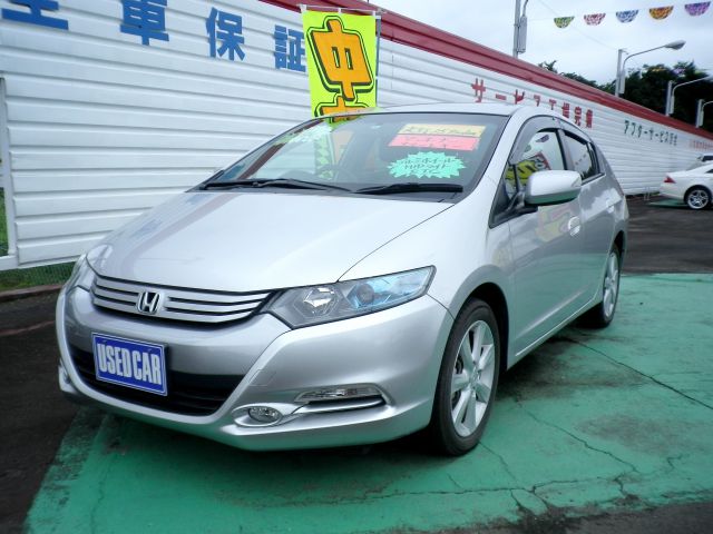 中古車 ホンダ インサイト 1 3 Ls 38 000km シルバー 茨城県 39 7万円 中古車情報 中古車検索なら 車選び Com